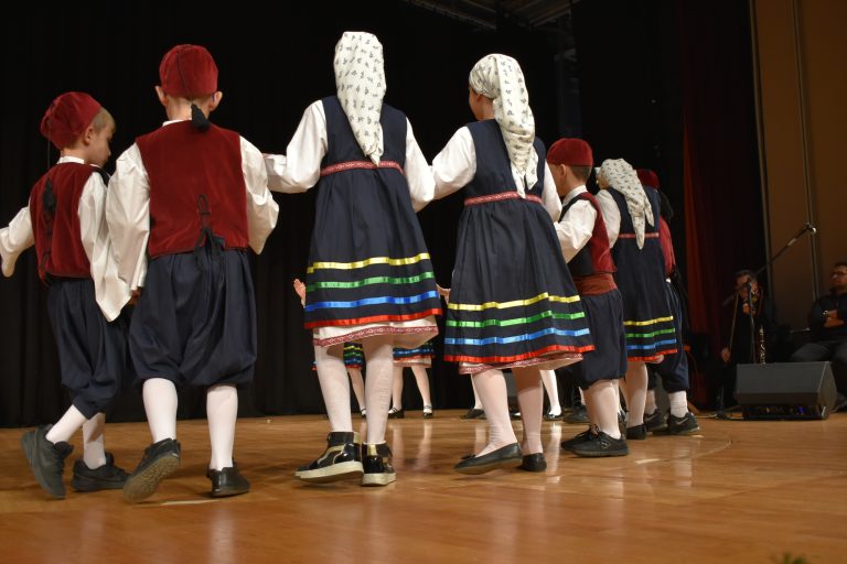 Χριστουγεννιάτικη γιορτή 2024