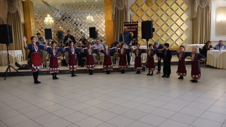Ετήσιος Χορός