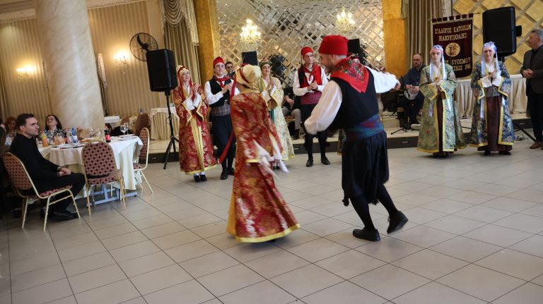 Ετήσιος Χορός